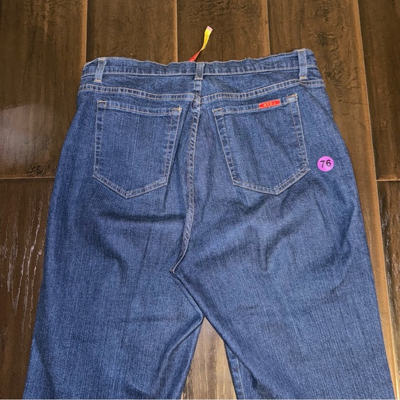 NYDJ Tummy Tuck Bootcut Jeans Women’s Size 8 - Picture 2 of 3